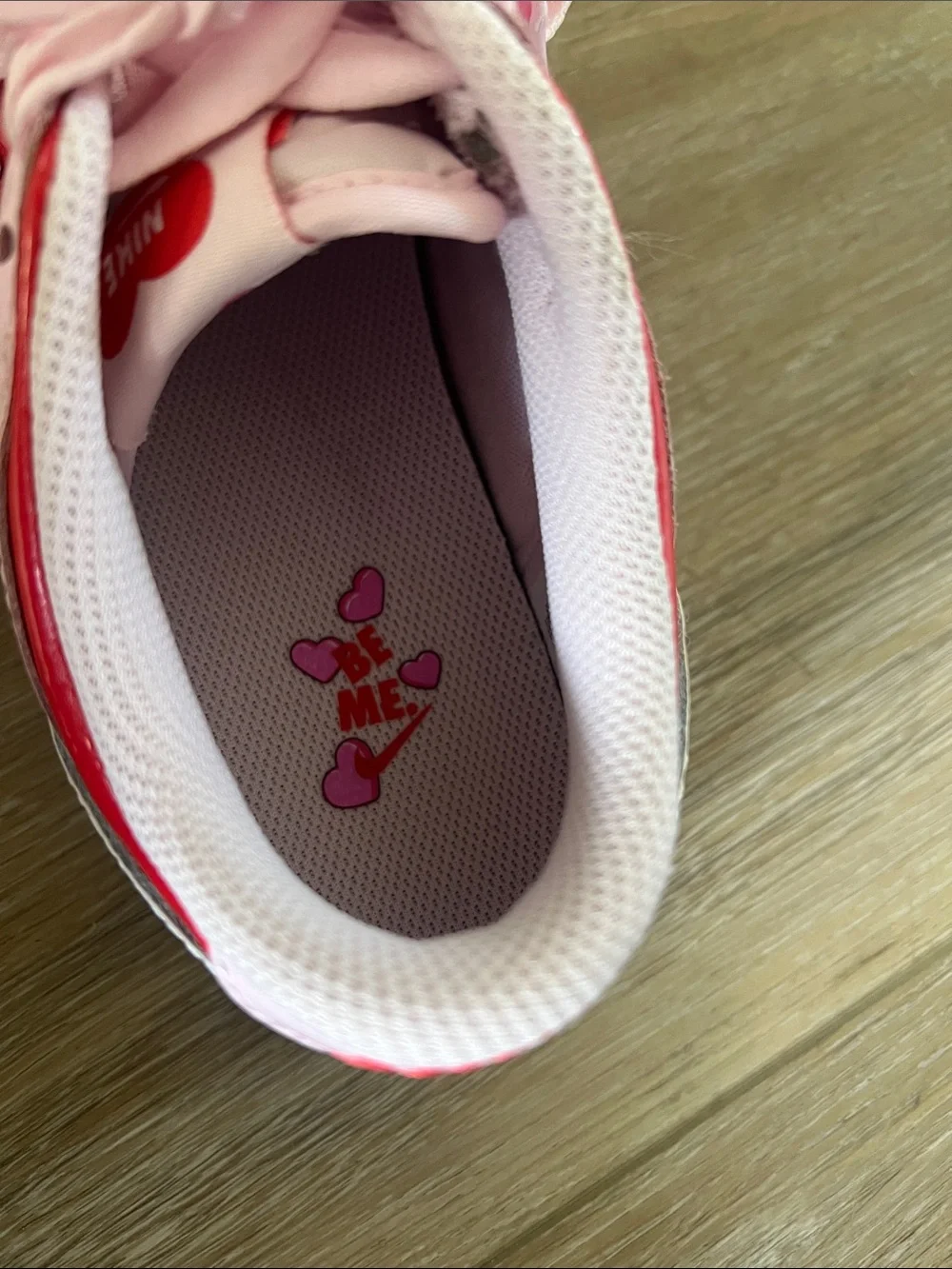 Nike Kids Pink & Red Low-Top Sneakers with White Swoosh